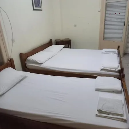 Dionisis 3* Agia Efimia